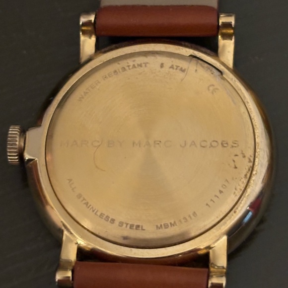 Marc By Marc Jacobs Gold Hardware w/  Brown Leather Strap - Picture 9 of 9